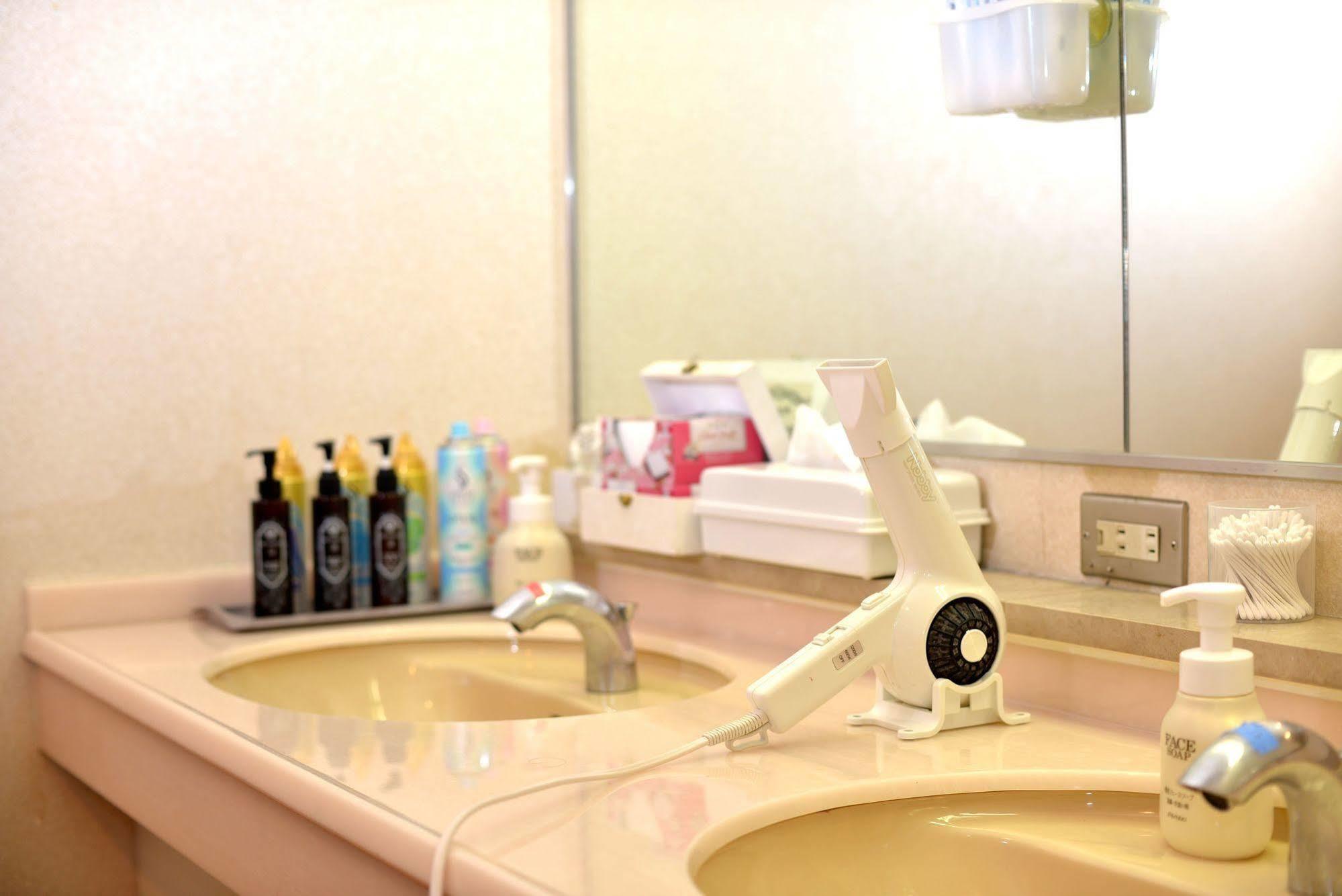 Capsule&Spa Grand Sauna Shinsaibashi Ōsaka Extérieur photo